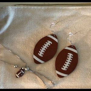 Savvy Football Moms: Earring and Glam Bracelet